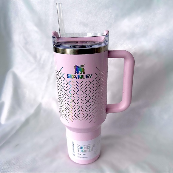 🎉2xHP!! STANLEY ✨NWT✨ Winter Wonderland 40oz Quencher | Ltd Edition Icicle Gloss - Picture 1 of 11